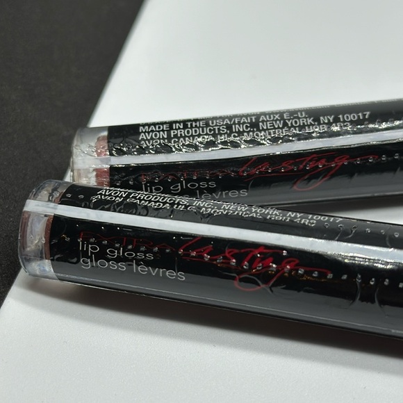 Set of 2 Extra Lasting Lip Glosses- “Never Gone Mauve” &  “Forever Rose” - Picture 1 of 3
